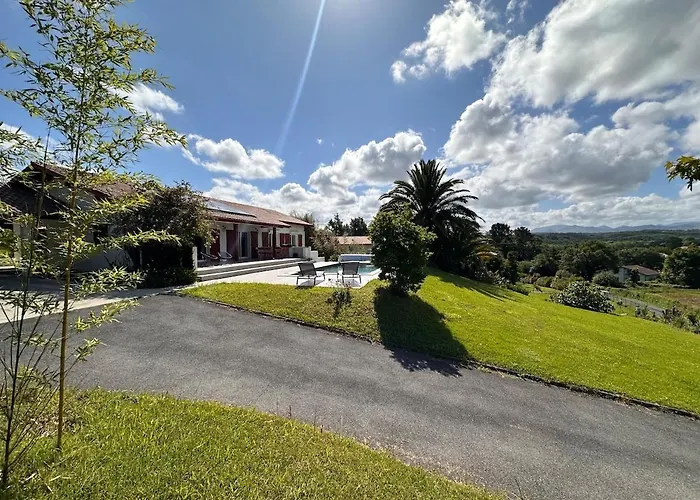 Basque Country With Pool View * Arcangues